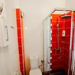 Vjola * ساراندا