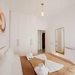 Vjola شقة ساراندا