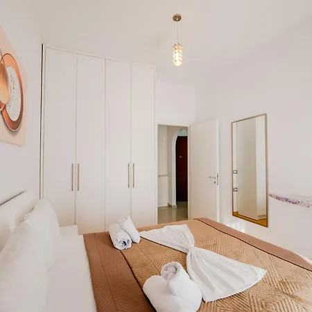 Vjola Apartment Sarande